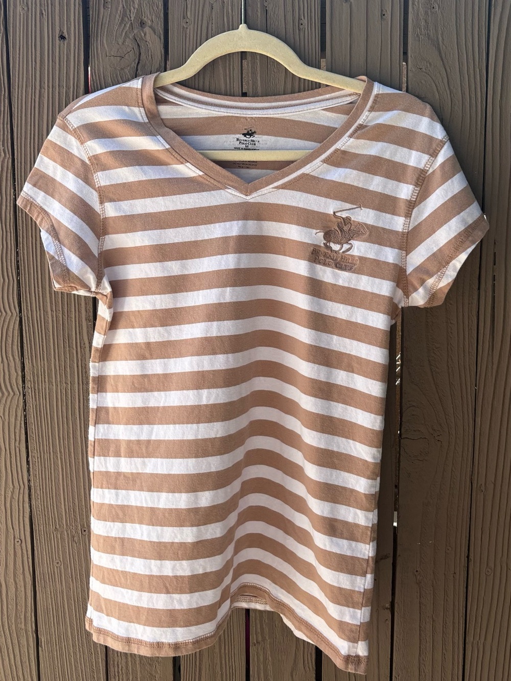 Beverly Hills Polo Club Striped V-Neck Tee in White & Tan